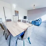 Appartement Spacieux Et Chic A Clermont-Ferrand